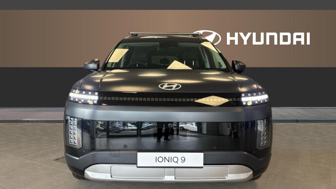 Hyundai IONIQ 9 226kW Ultimate 110kWh 5dr AWD Auto Electric Estate - Image 3